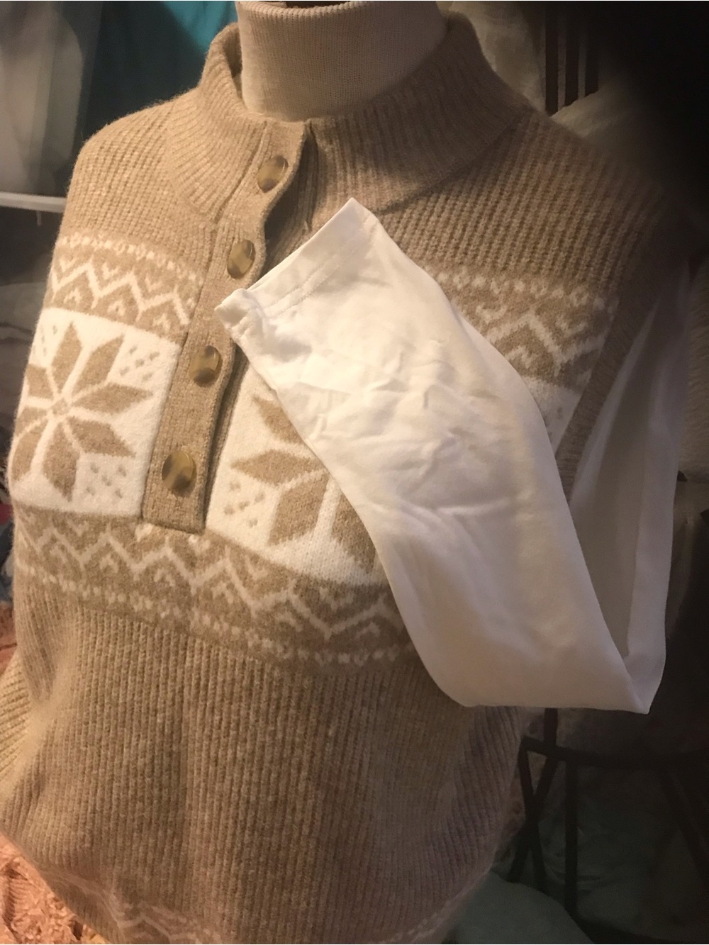 Marled Beige and White Fair Isle Button-Front Crewneck Sweater Vest